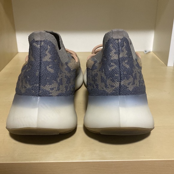 YEEZY BOOST 380 - Mist - Authentic, size 11 - Picture 5 of 6